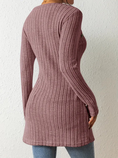 Julia™ | Asymmetrisk Ribbad Blus – Elegans och Komfort i Ett