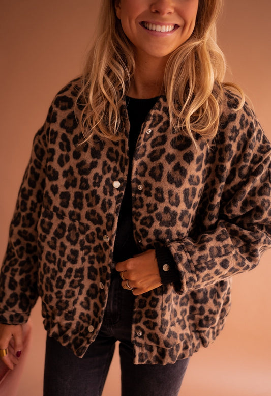 Luna™ | Den trendiga leopardjackan du inte får missa