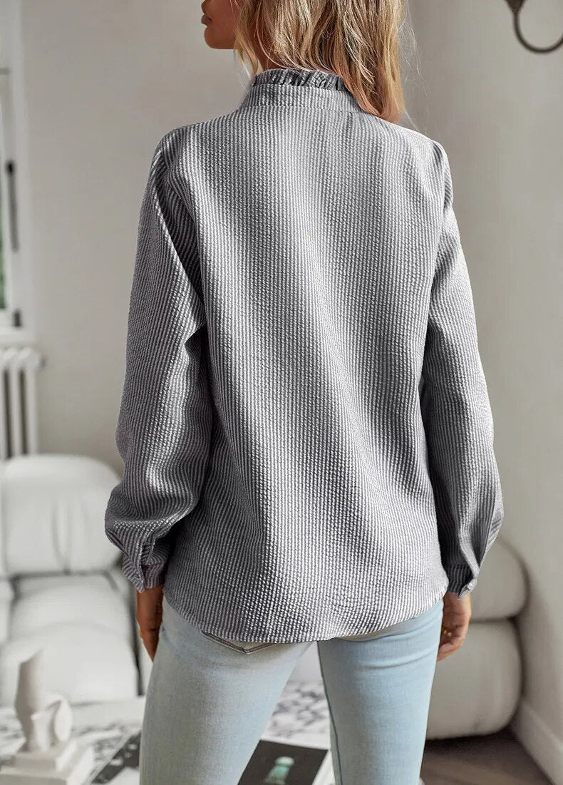 Jade™ | Elegant Blus med Tidlös Charm